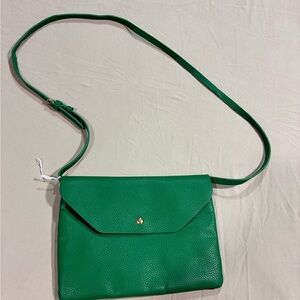 Forever 21 Green Pebbled Crossbody Bag with Gold Snap